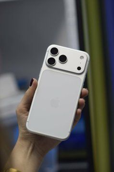 (б/у) iPhone 17 Pro Max 256GB Silver eSIM (Хороший, 100, Оригінал) 17PM-256-CORA-E-I-90P-O фото